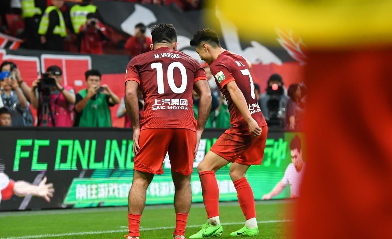 米兰体育入口-18日欧州杯比赛